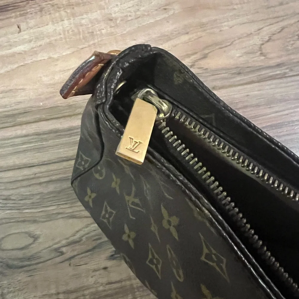 Louis Vuitton Monogram Shoulder Bag - authentic, good used condition - Picture 7 of 16